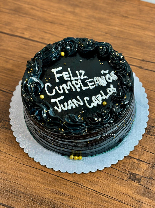 Bizcocho Dominicano Tradicional - Pastel para El: (15-20 Personas)